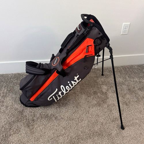 Titleist players stand - 4,