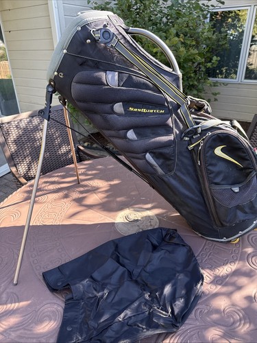 Nike sasquatch golf stand - nike,
